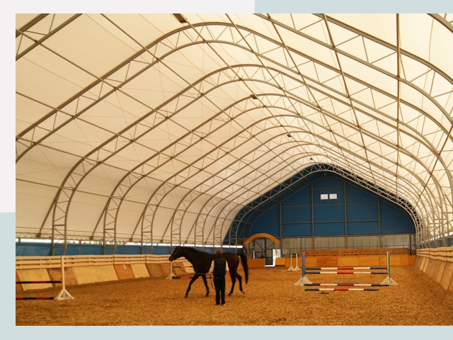 Строительство конных манежей в Новошахтинске