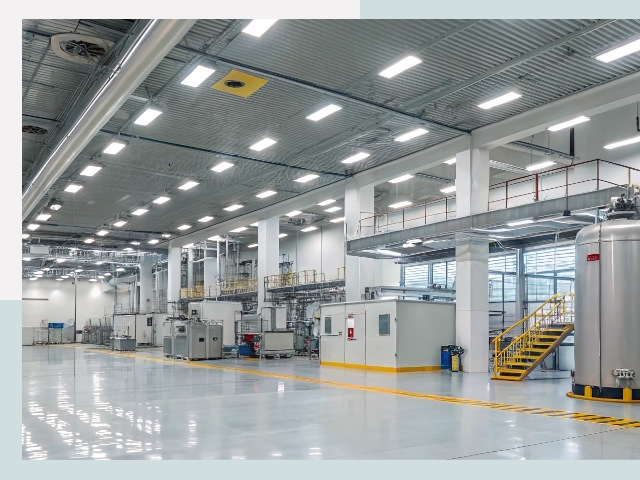 Освещение ангаров в Новошахтинске от 625 руб. - Эффективные решения